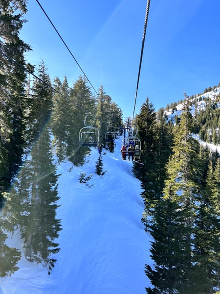A traveler's photo spot in Mammoth Lakes, Yosemite & Mammoth Lakes