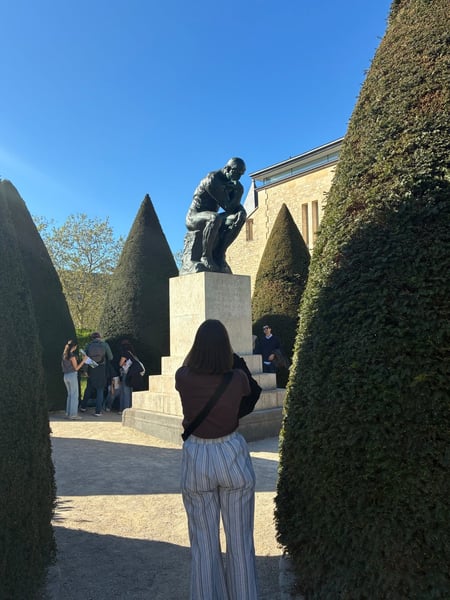 A traveler's photo spot in Quartier des Invalides, Paris