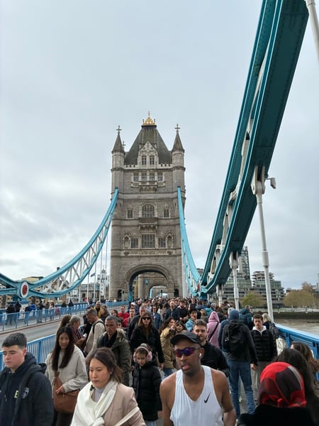 A traveler's photo spot in Tower Hill, London