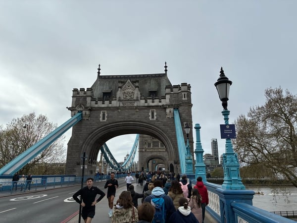 A traveler's photo spot in Tower Hill, London