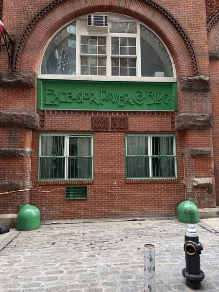 A traveler's photo spot in Lower Manhattan, New York City